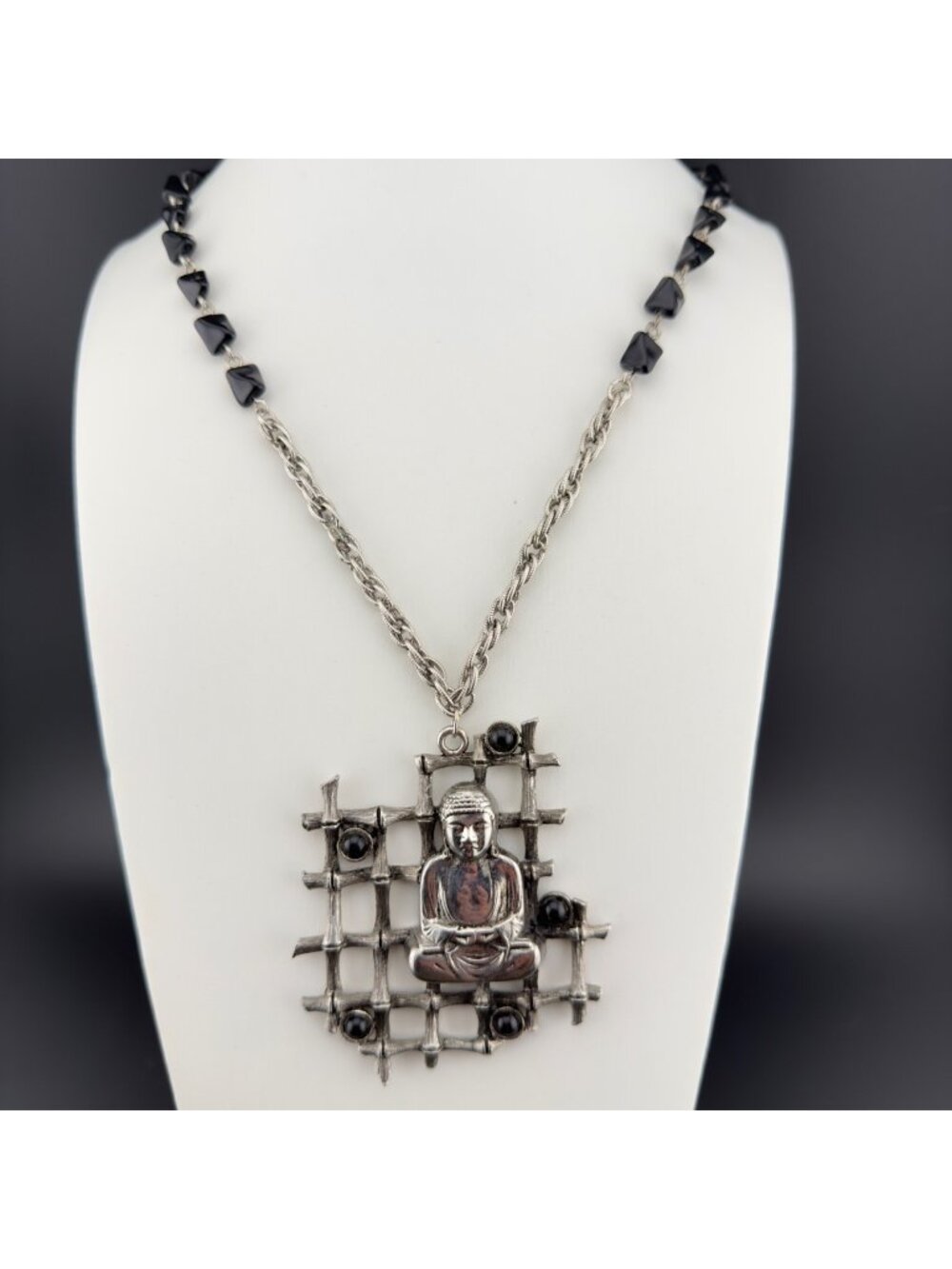 Vintage Silver Tone Black Bead Buddha Pendant Necklace 27"